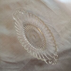 VTG Anchor Hocking Clear Pressed Glass oval dish with swirled handles Pre-owned